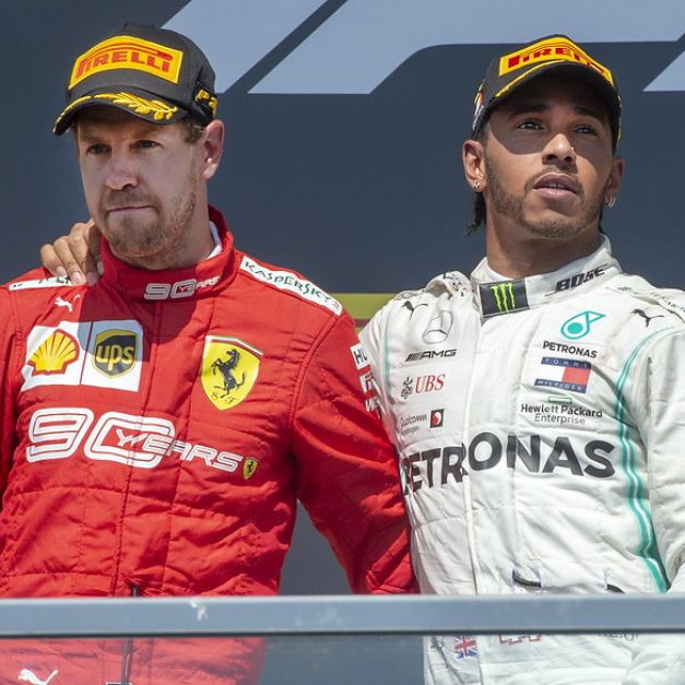 Sebastian Vettel（左）與Lewis Hamilton。（達志影像）